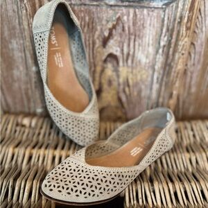Toms Women's Perforated Gray Flats